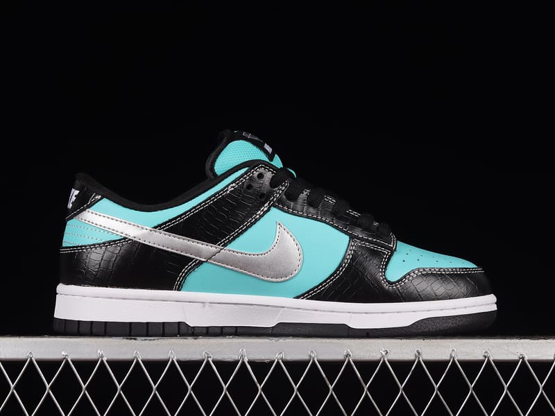 Nike Dunk Low Diamond Supply Co